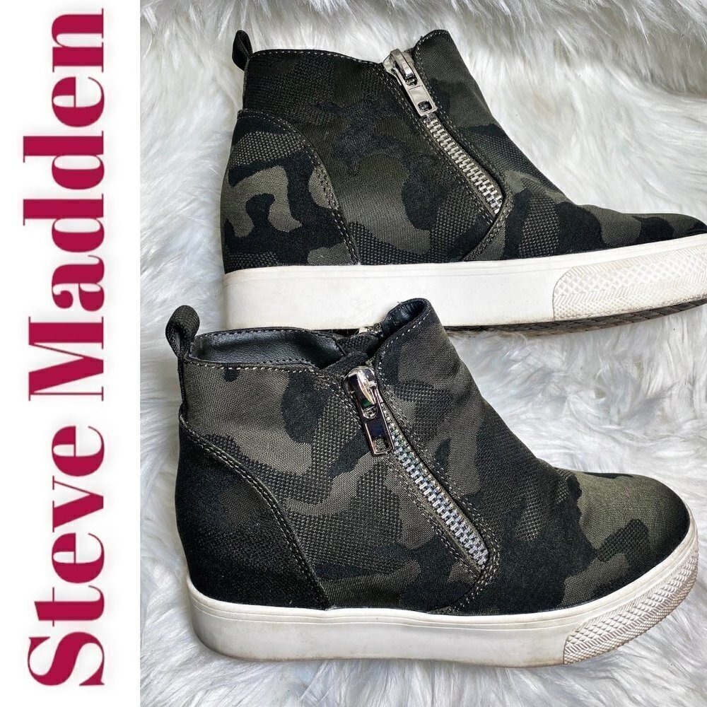 STEVE MADDEN WEDGIE Camo Dual Side Zip High Top Sneaker, Size‎ 6